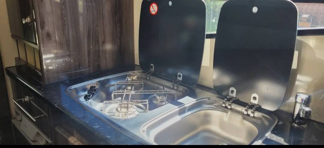 Magnifique &ccedil;amion Isuzu 7,5 tonnes