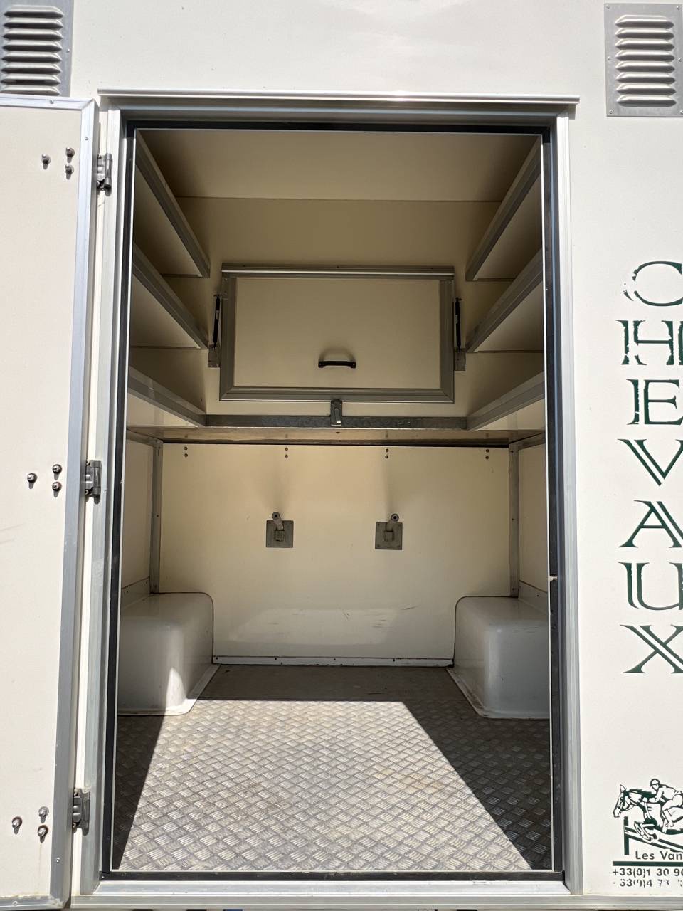 Camion chevaux 2 places