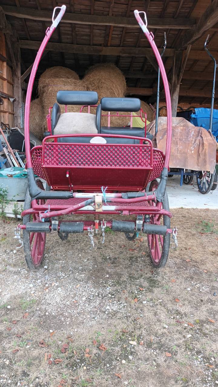 VOITURE D'ATTELAGE SEMI MARATHON