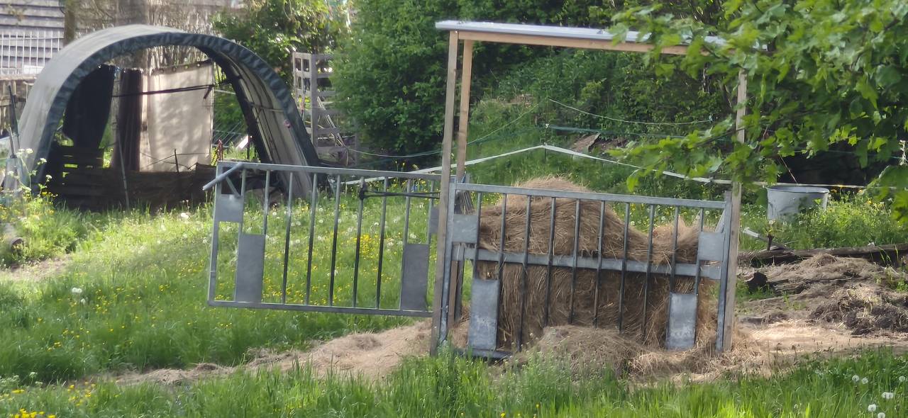 Ratelier pour grosse botte de foin 