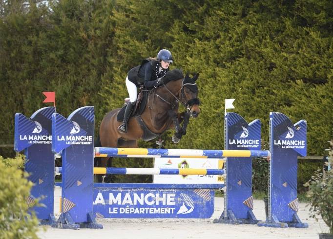 URGENT ! Super poney pour &eacute;voluer de P1 &agrave; Pelite/As2