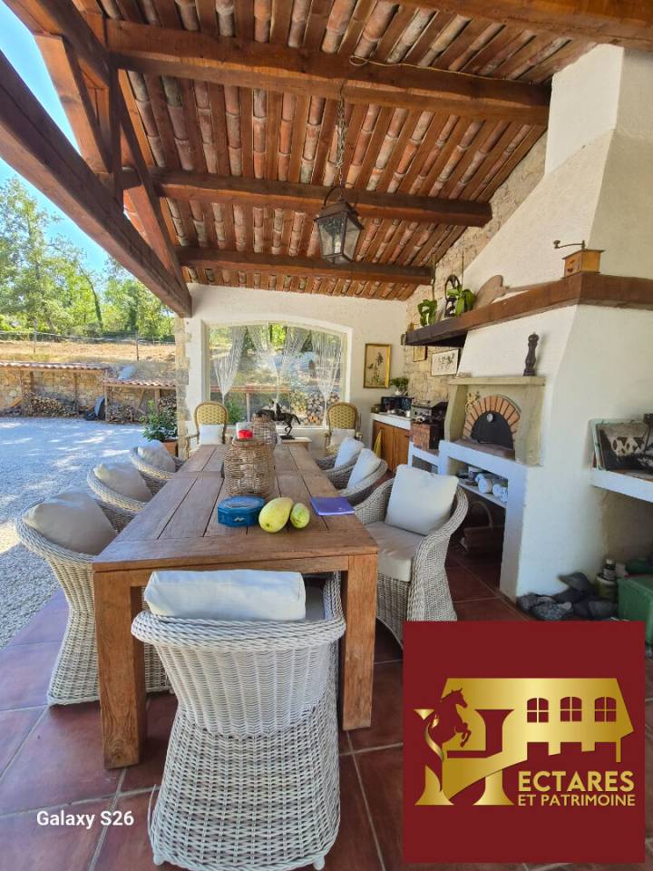 Fayence (83) Propri&eacute;t&eacute; &eacute;questre de charme. Coup de coeur !