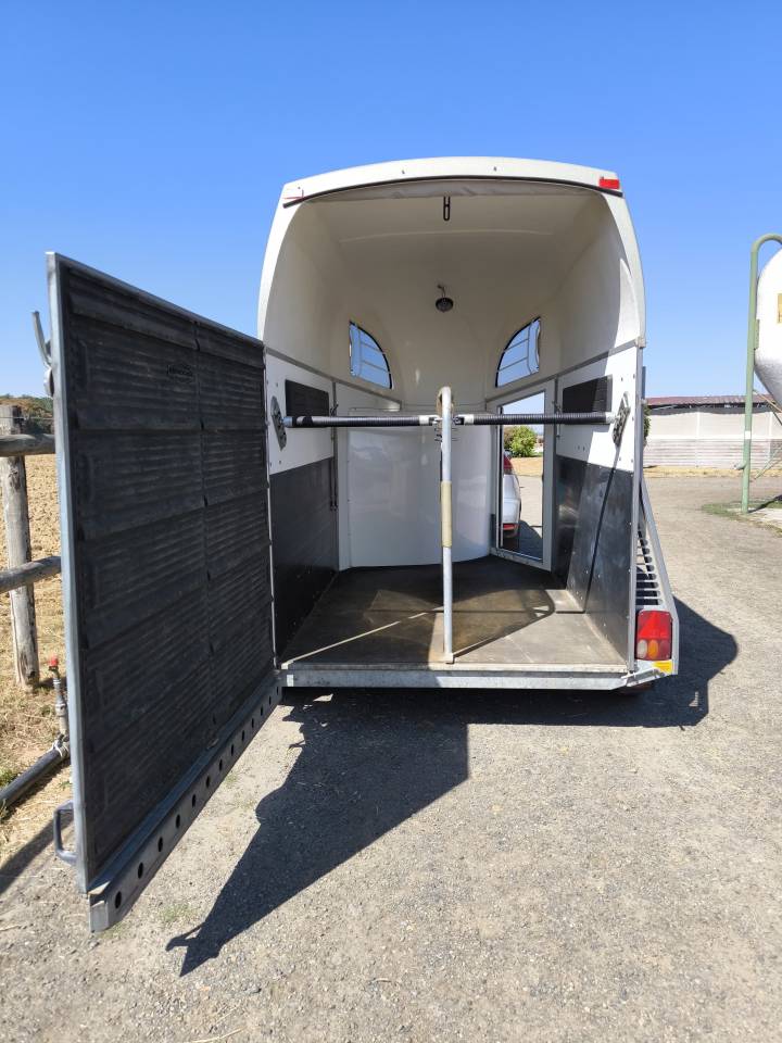 VAN DUO R BOCKMANN