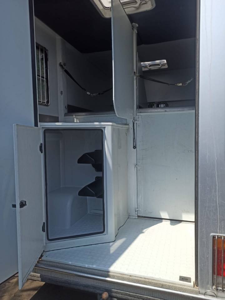 Renault Master Carrosserie Chardron 5 places 150cv 2010