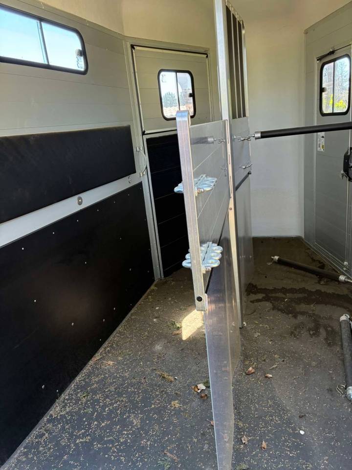 Van Cheval Libert&eacute; 2 place 