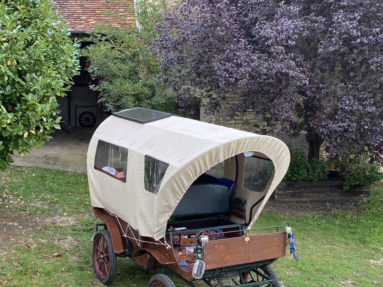 A vendre chariot western / camping-car