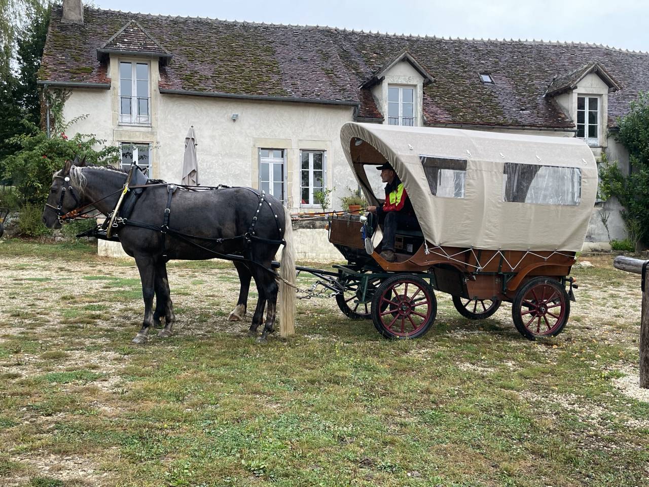 A vendre chariot western / camping-car