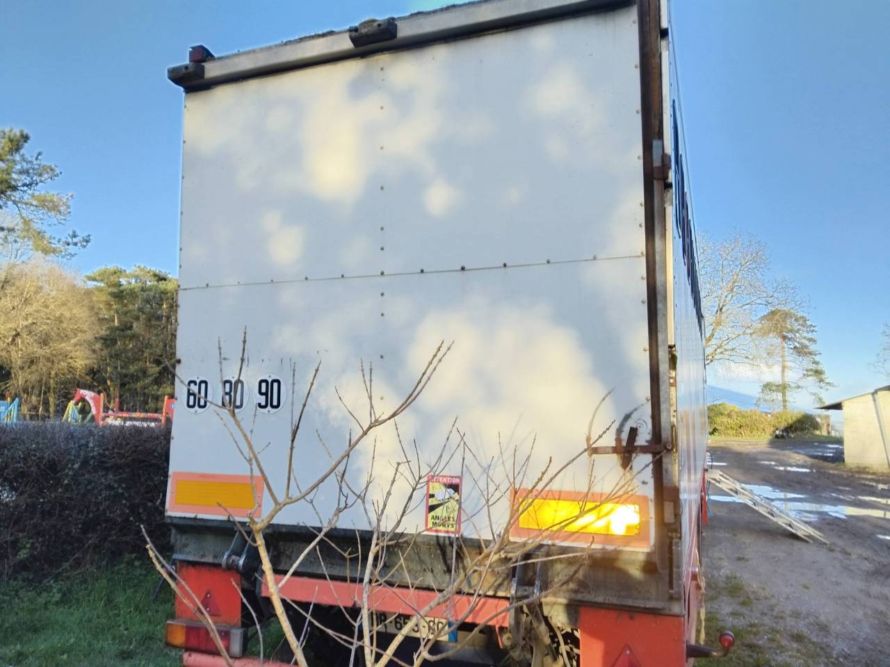 SEMI REMORQUE