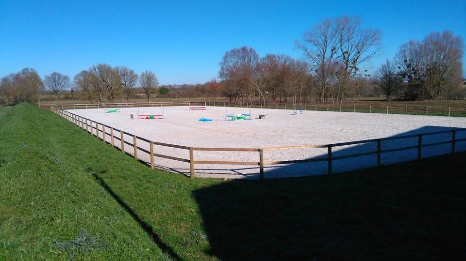 Pension sp&eacute;cialis&eacute;e Poulains & Jeunes Chevaux (Indre)