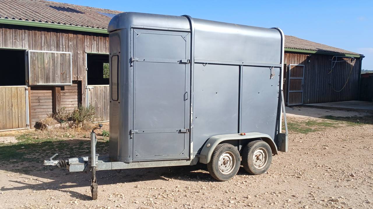 Van Fautras Univan 