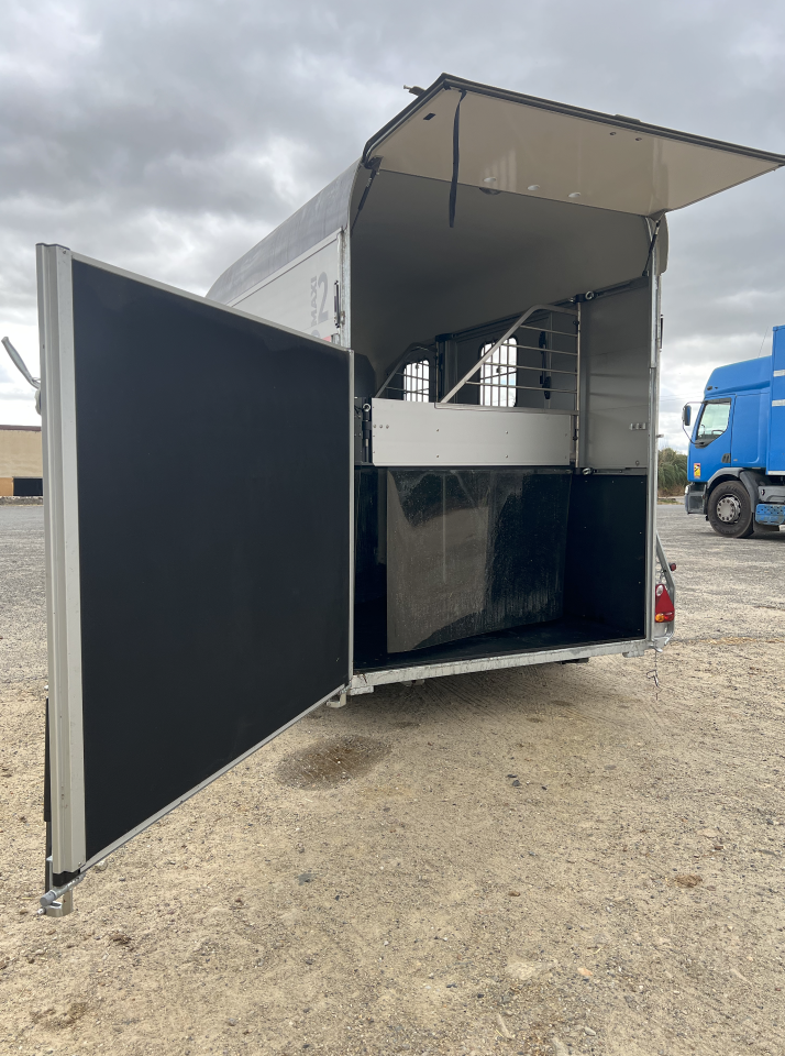 Location van 2 chevaux placement oblique 60&euro;/jour 