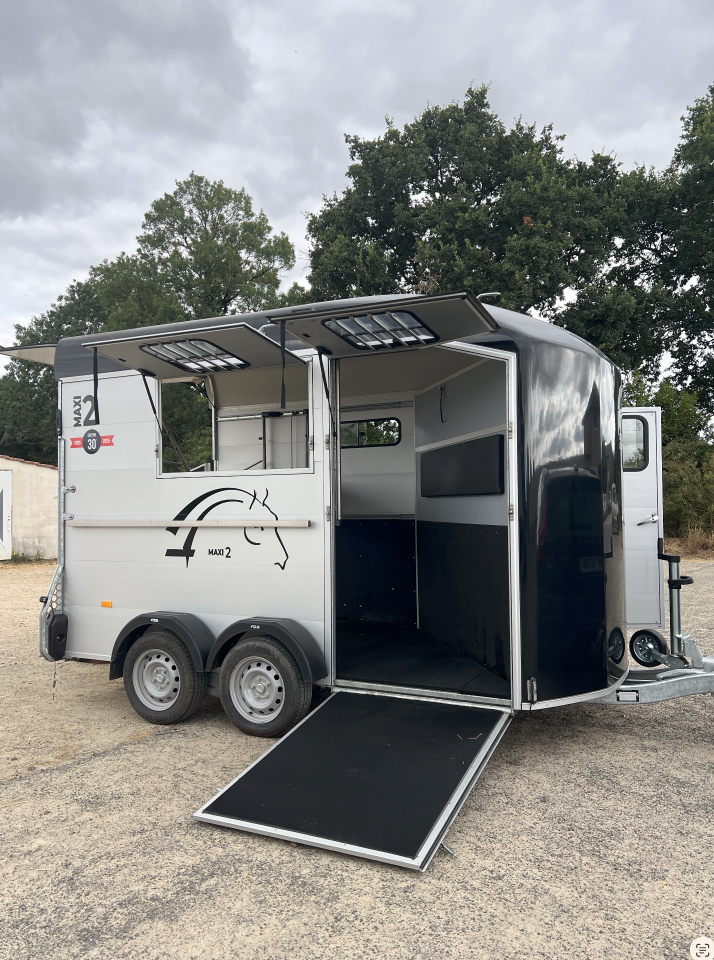 Location van 2 chevaux placement oblique 60&euro;/jour 