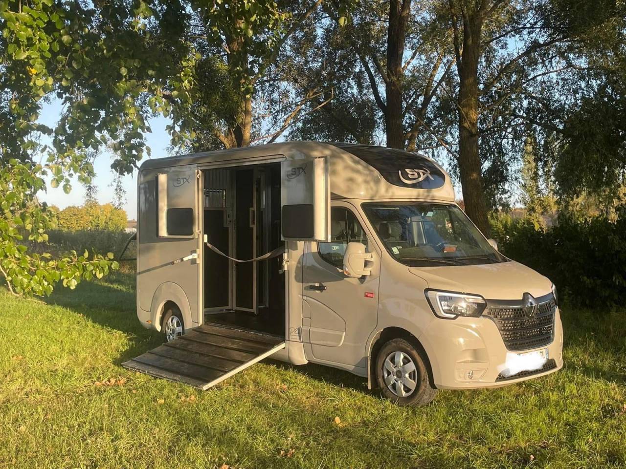 Camion STX Renault Master