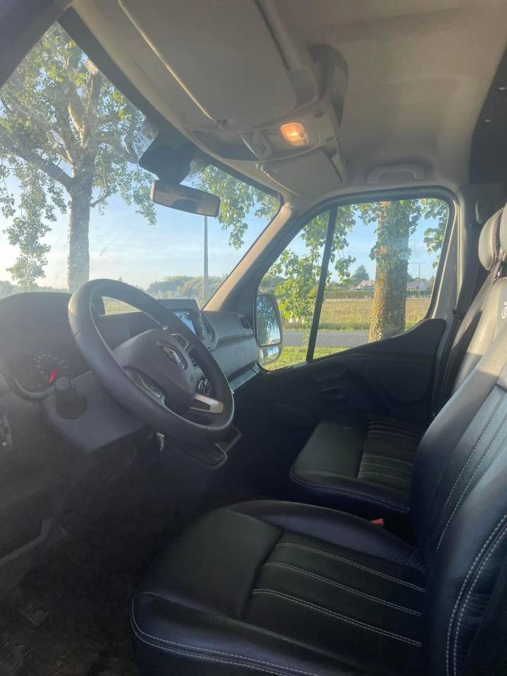 Camion STX Renault Master