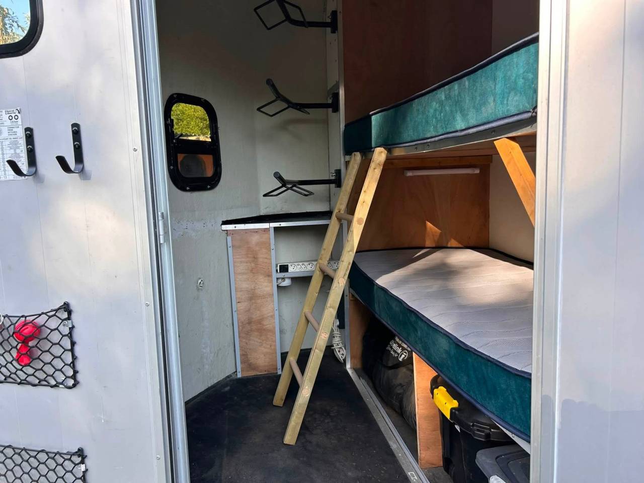 Van Cheval Libert&eacute; Optimax Living 3 chevaux &ndash; &Eacute;tat proc