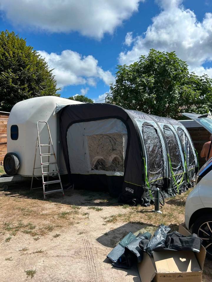 Van Cheval Libert&eacute; Optimax Living 3 chevaux &ndash; &Eacute;tat proc