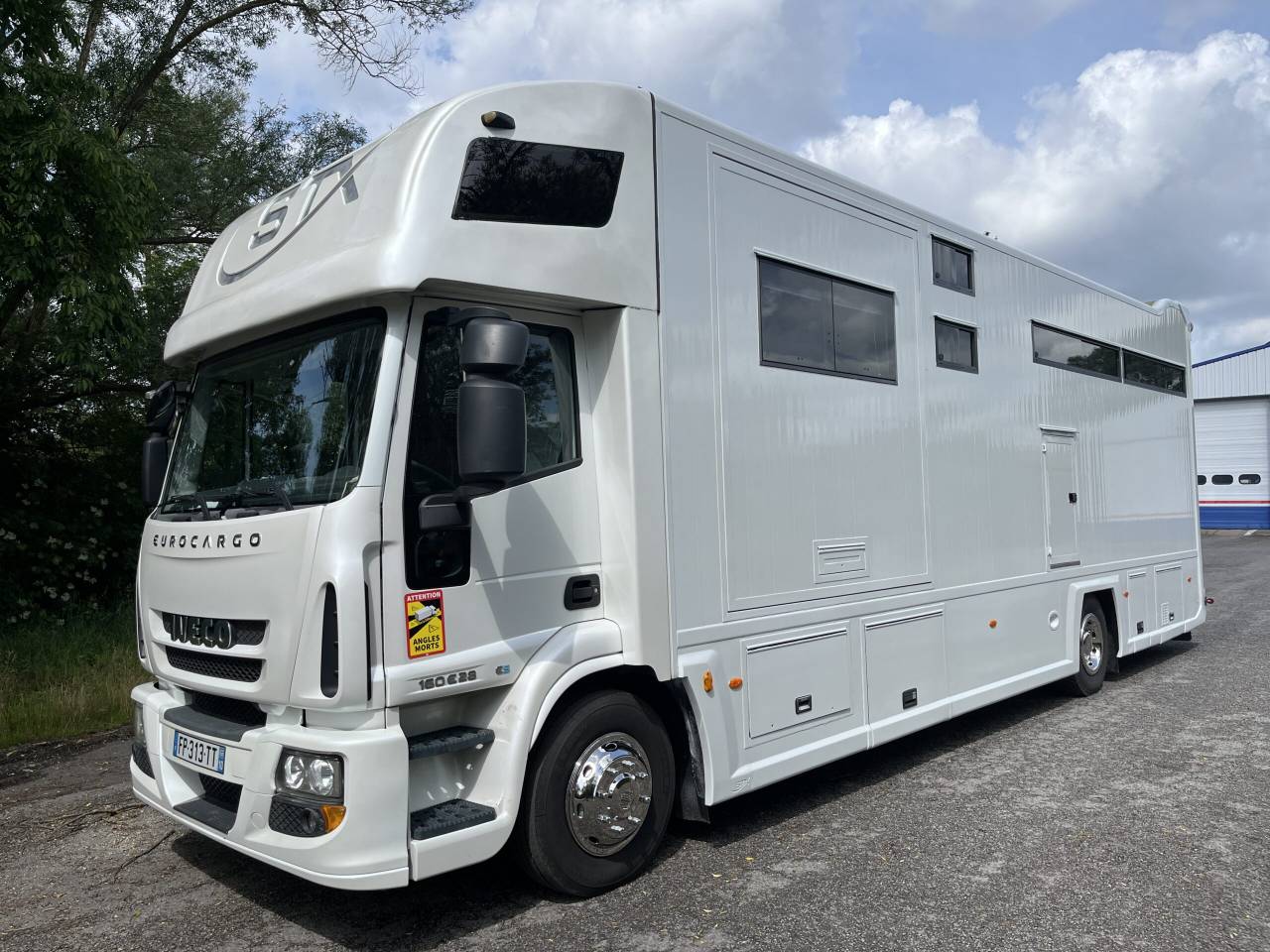 IVECO EUROCARGO 160E28 STX POP OUT