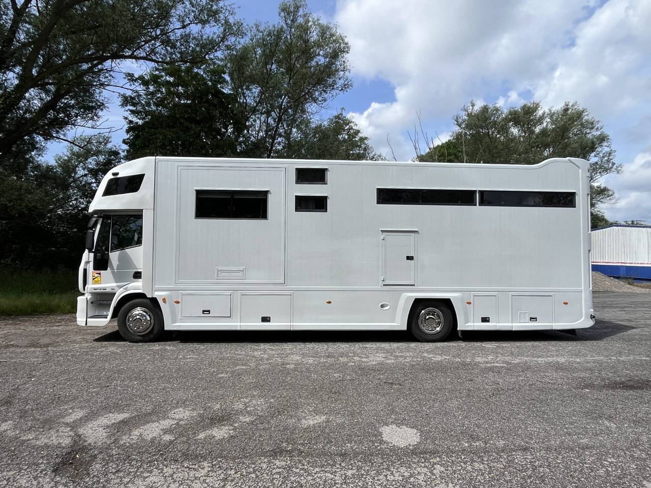 IVECO EUROCARGO 160E28 STX POP OUT