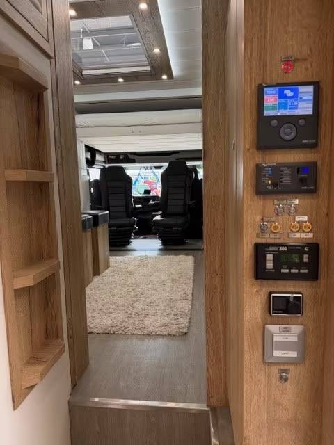 SCANIA S450 HTI PROFESSIONAL DOUBLE POP OUT & POP UP