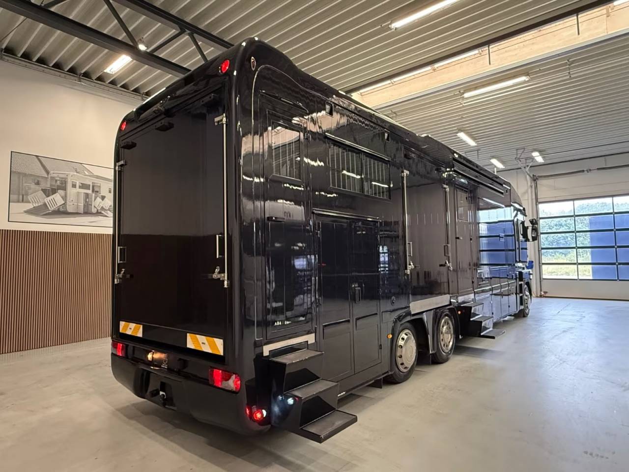 RENAULT MAGNUM 480 STX 5 HORSES POP OUT