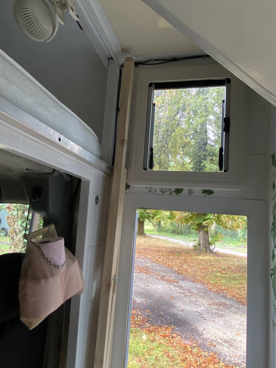 &Agrave; louer VL cheval 2 places avec appartement