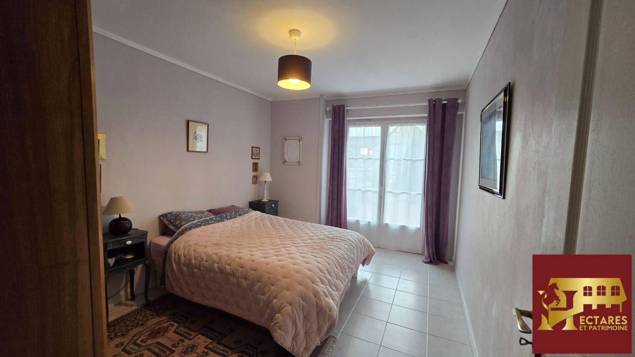 Belle Demeure de 175 m2 sur une Propri&eacute;t&eacute; de 8 ha
