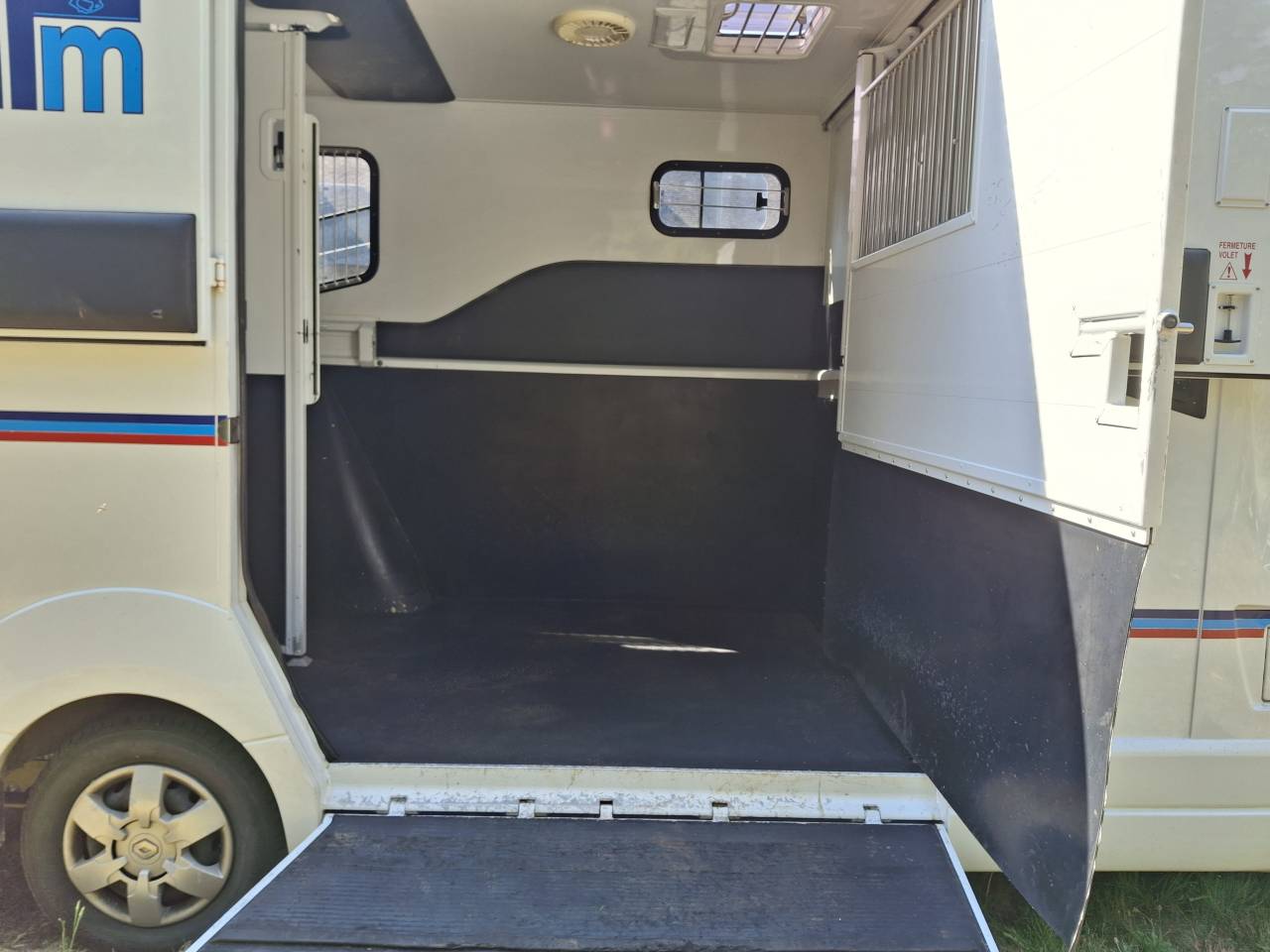 Camion de chevaux 