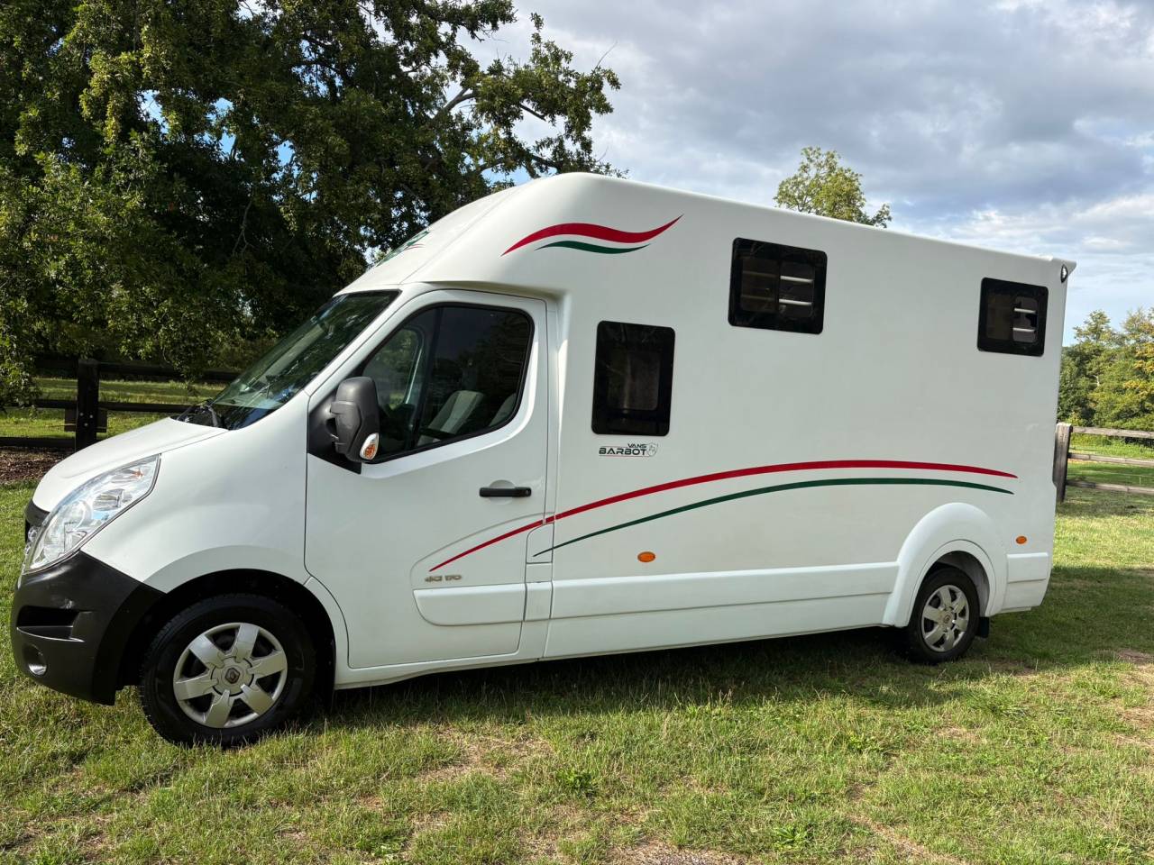 ? Camion VL 2 chevaux &ndash; Renault / Vans Barbot &ndash; 38 000