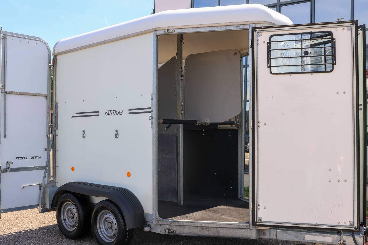Van Provan Premium