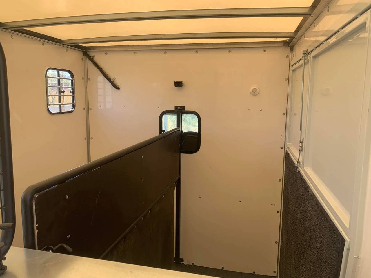 Location vl  chevaux Renault Master