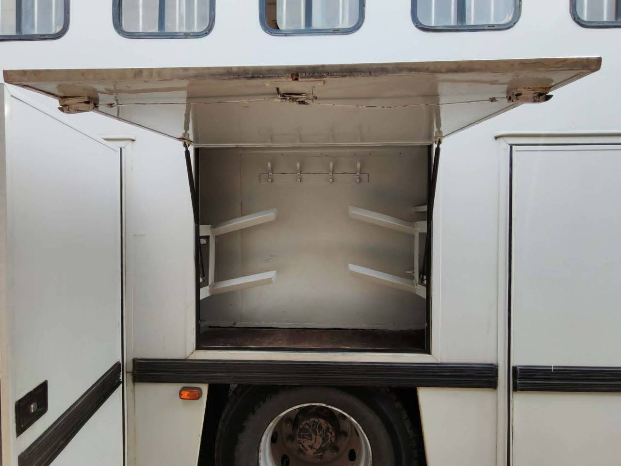 CAMION 7 PLACES + HOME CAR