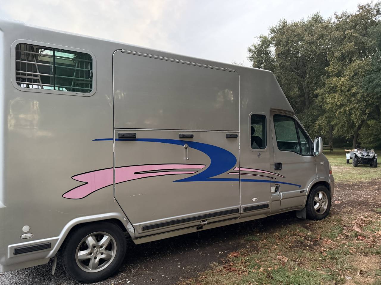 Renault Master 150 - 5 places assises - 305000kms
