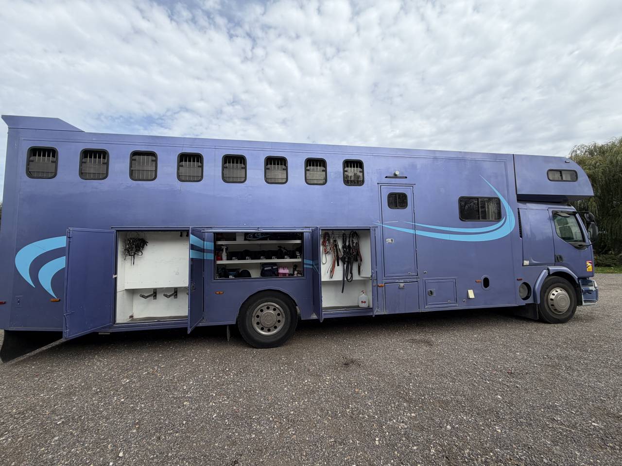 &agrave; vendre camion renault 8 places 