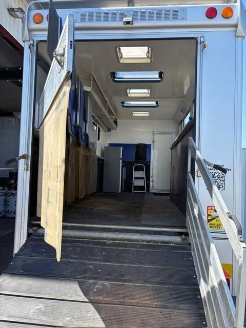 CAMION 4 CHEVAUX + HOME CAR 4 PLACES