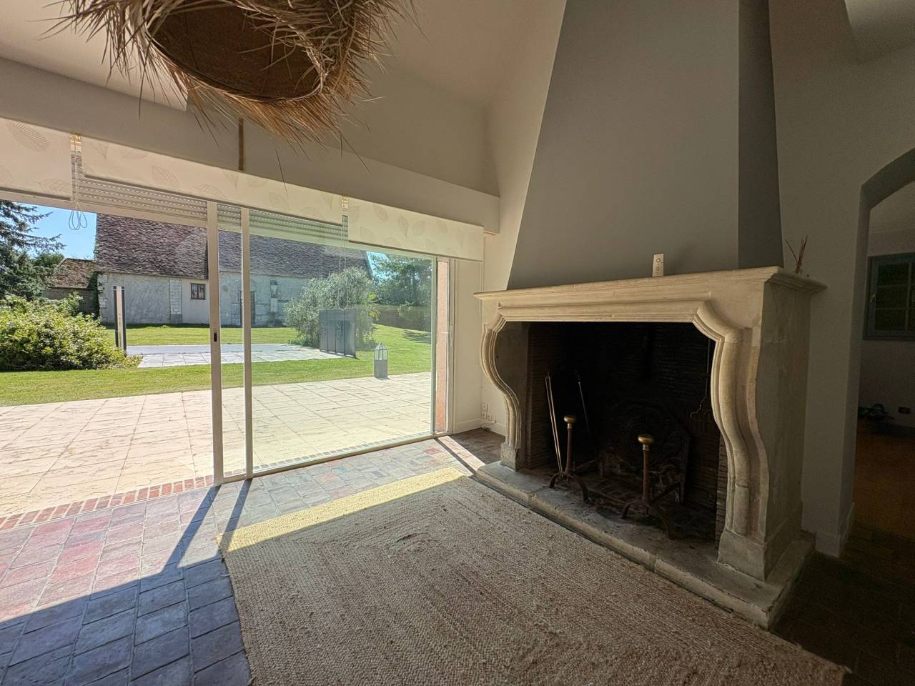 Propri&eacute;t&eacute; &eacute;questre priv&eacute;e avec potentiel g&icirc;te, 2 boxes