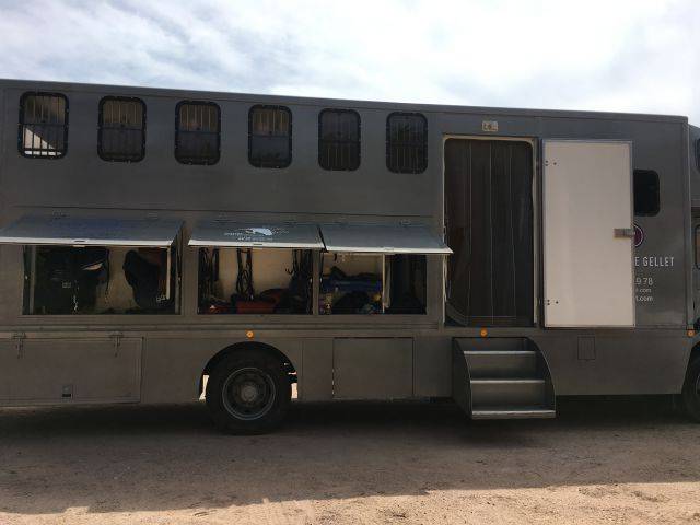 Camion PL 6 chevaux + camping car