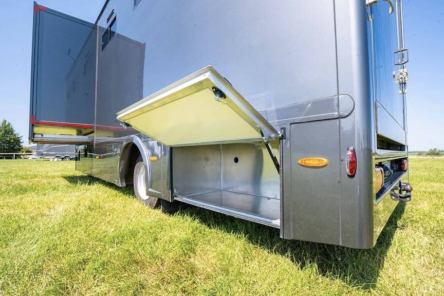 DAIMLER FUSO CANTER 7C18 ANKA POP OUT