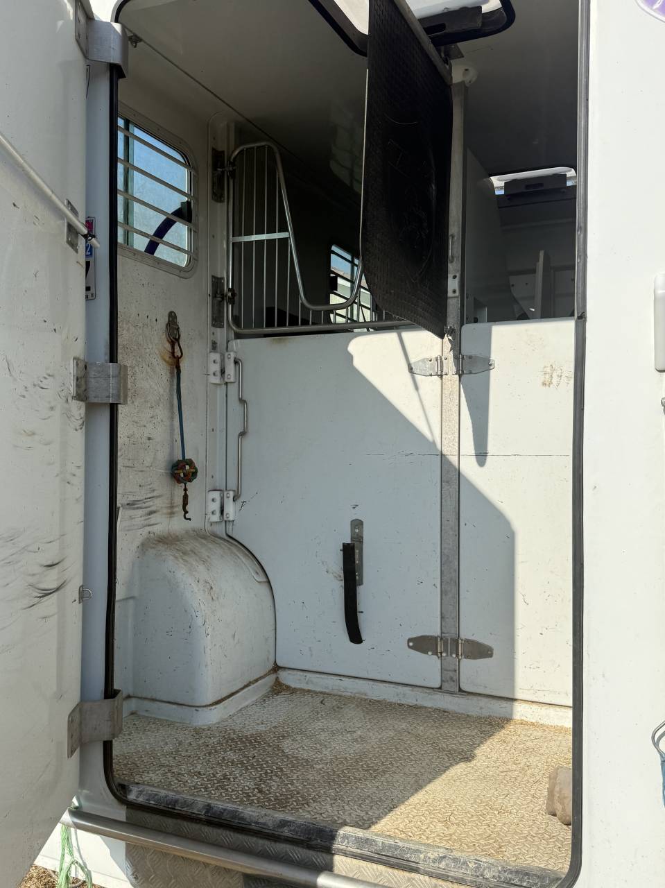 Camion VL 2 chevaux Barbot
