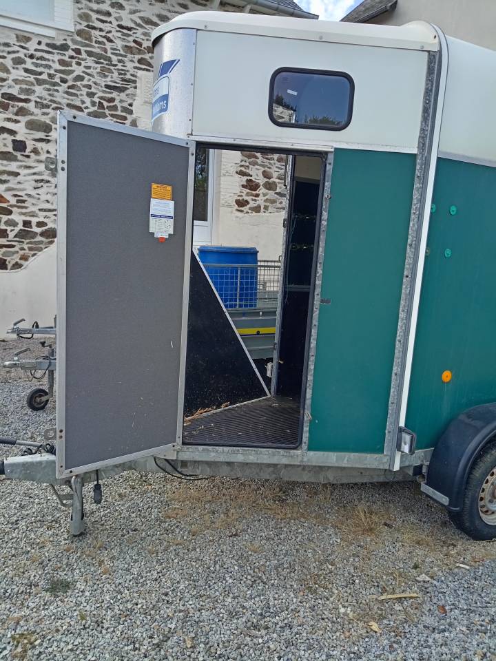 Van Ifor Williams HB401R - 1.5 Place ( tr&egrave;s bel &eacute;tat )