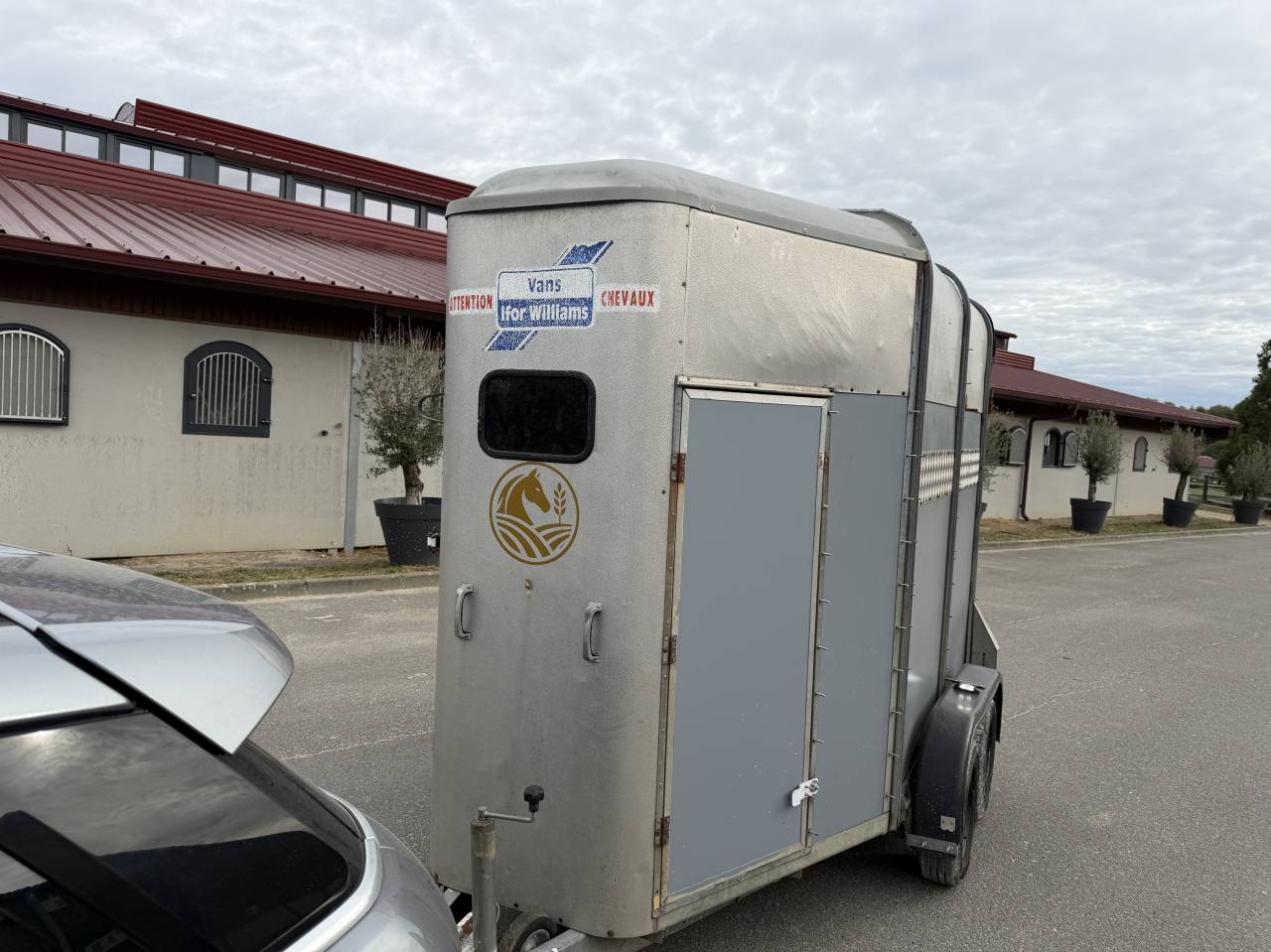 Van 2 places HB505R 