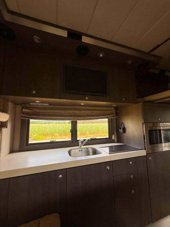 iveco stralis 8 chevaux stxDisponible iveco stralis STX