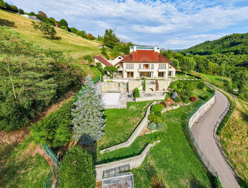 Propri&eacute;t&eacute; d&rsquo;architecte sur 4,6 hectares