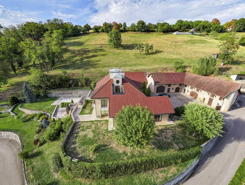 Propri&eacute;t&eacute; d&rsquo;architecte sur 4,6 hectares