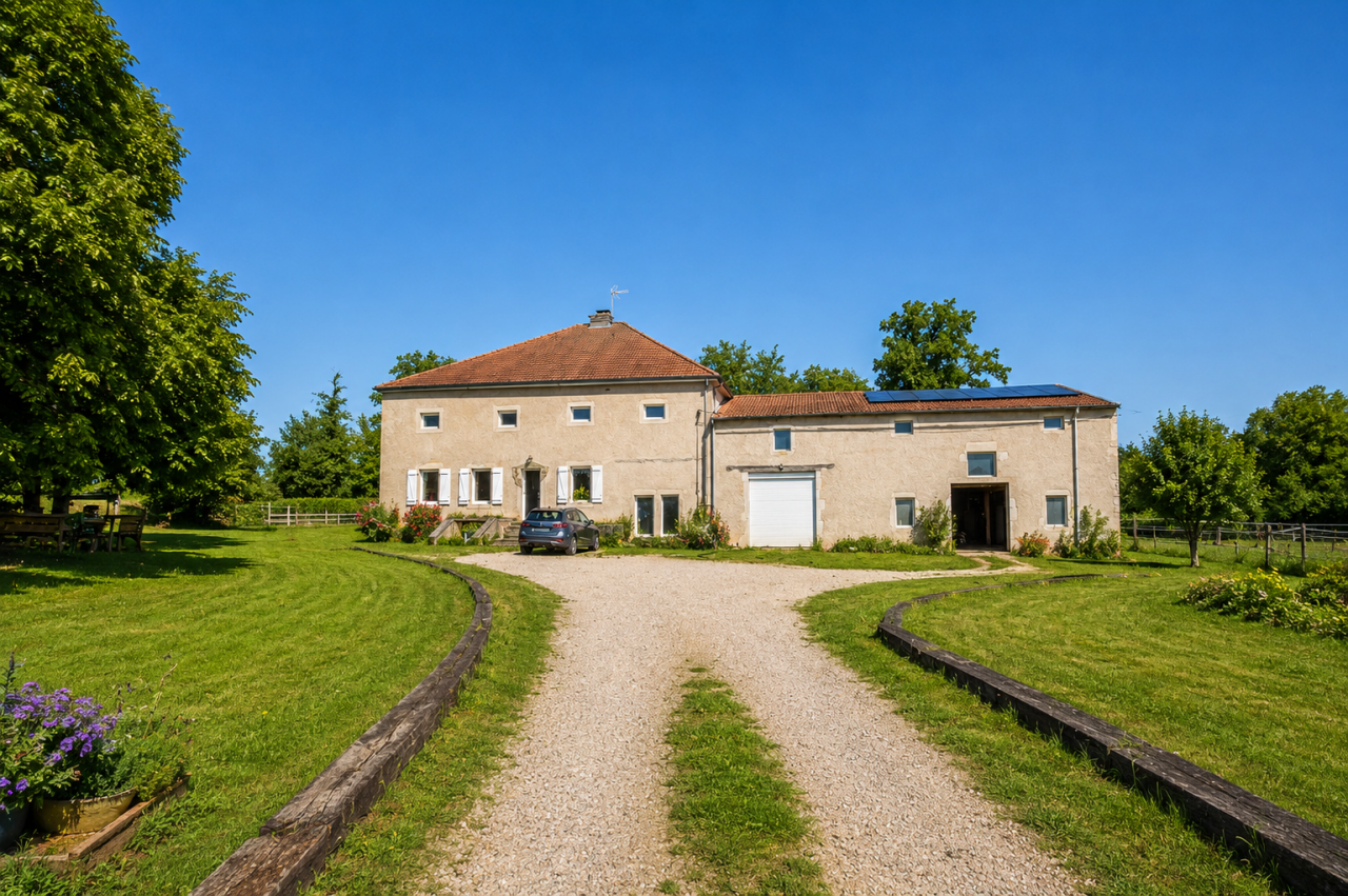 A vendre propri&eacute;t&eacute; rural &eacute;questre isol&eacute;
