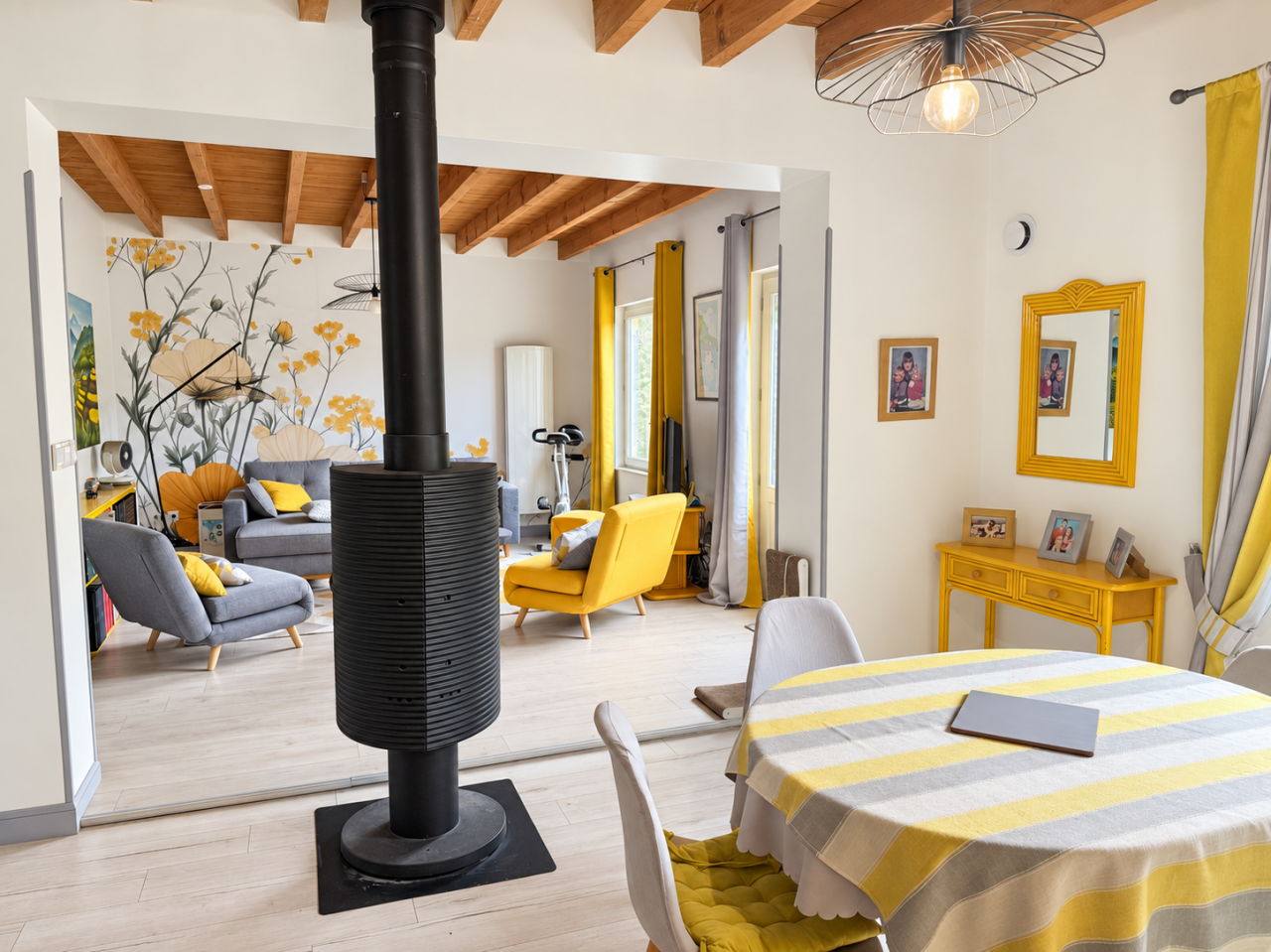 MAISON EN PIERRE DE 129 M&sup2; SUR 3 HECTARES