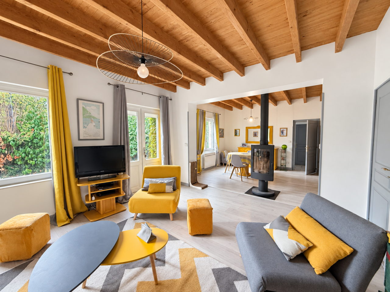 MAISON EN PIERRE DE 129 M&sup2; SUR 3 HECTARES