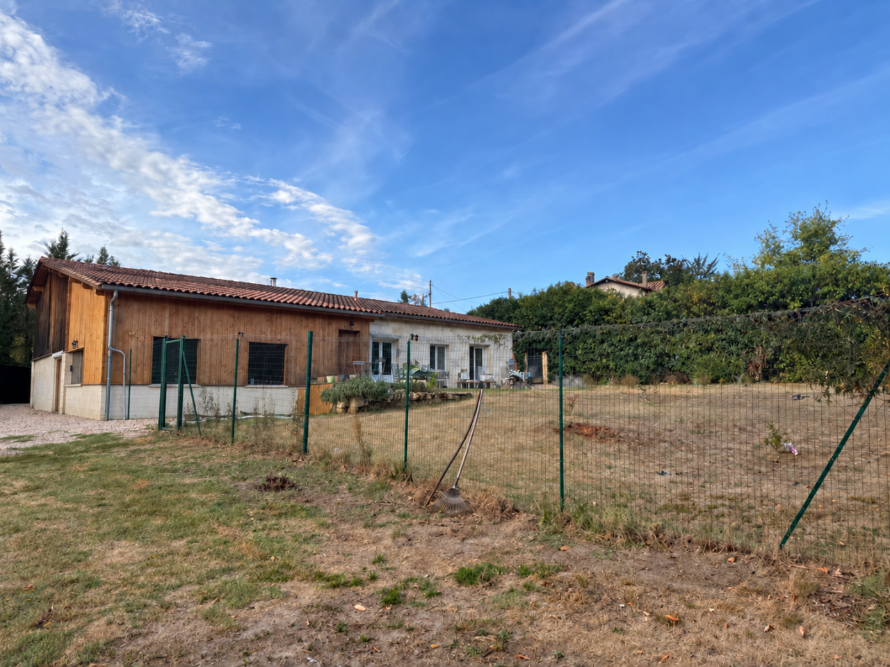 MAISON EN PIERRE DE 129 M&sup2; SUR 3 HECTARES