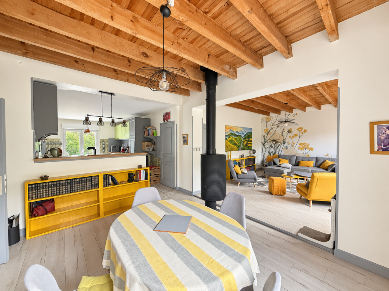 MAISON EN PIERRE DE 129 M&sup2; SUR 3 HECTARES