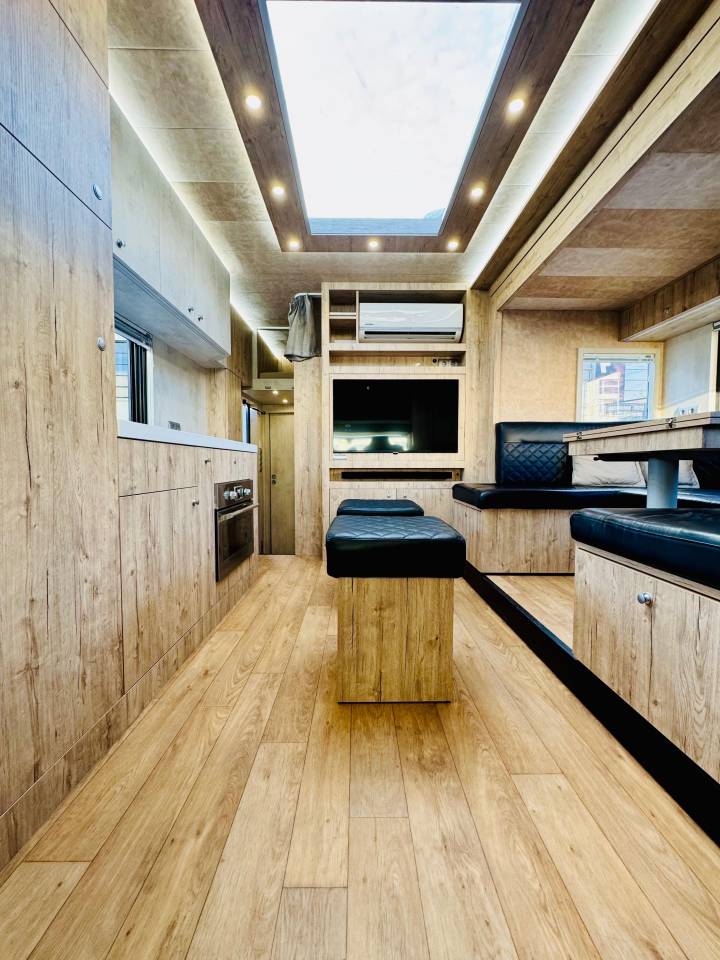 Camion 6 chevaux pop out CONCEPTPGO