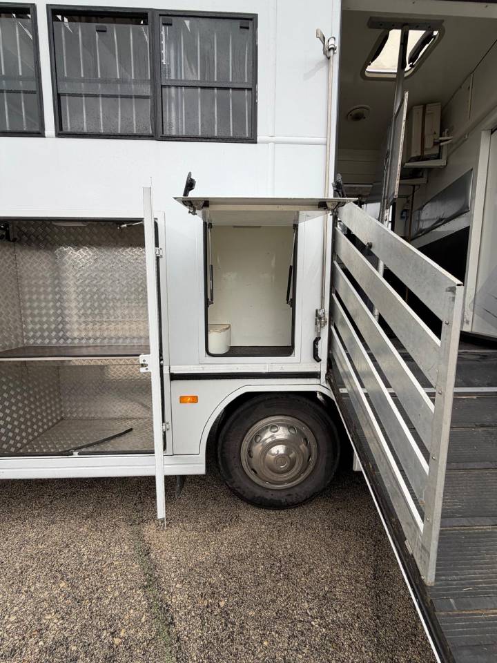 mercedes 410 chvx,3 essieu